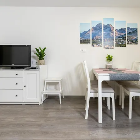 דירה Apartma Pri Lipi